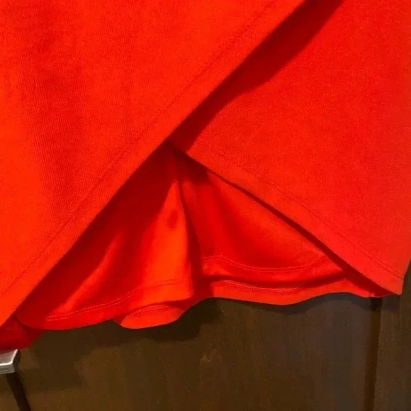 Red Hot Bodycon Dress. Size L. NWOT. Lined. - Picture 2 of 6